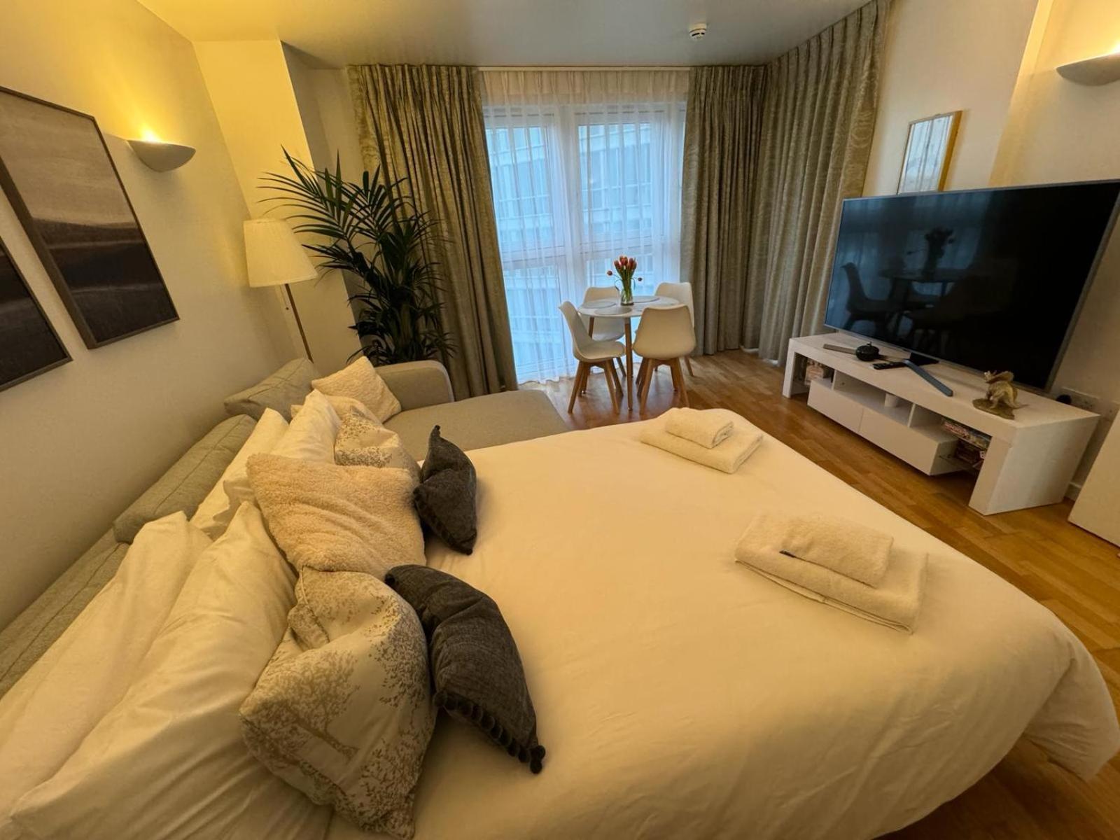 Luxury Apartment In Canary Wharf London Kültér fotó